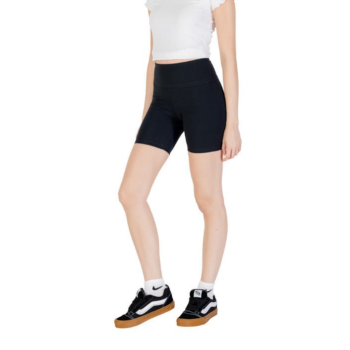 Converse - Converse Women Short - Monterri Fashion